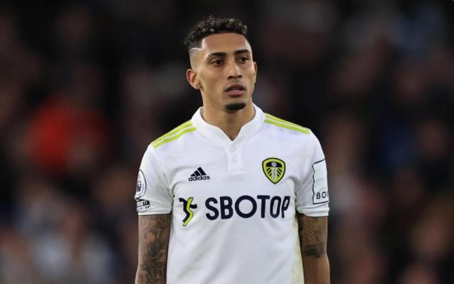 足球比赛的 足球比赛的